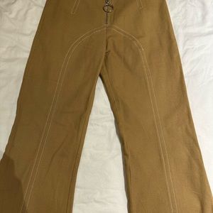 The modern muse (WNTRMSE) beige pants